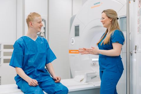 magnētiskā rezonanse